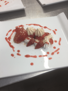 Vacherin déstructuré à la fraise